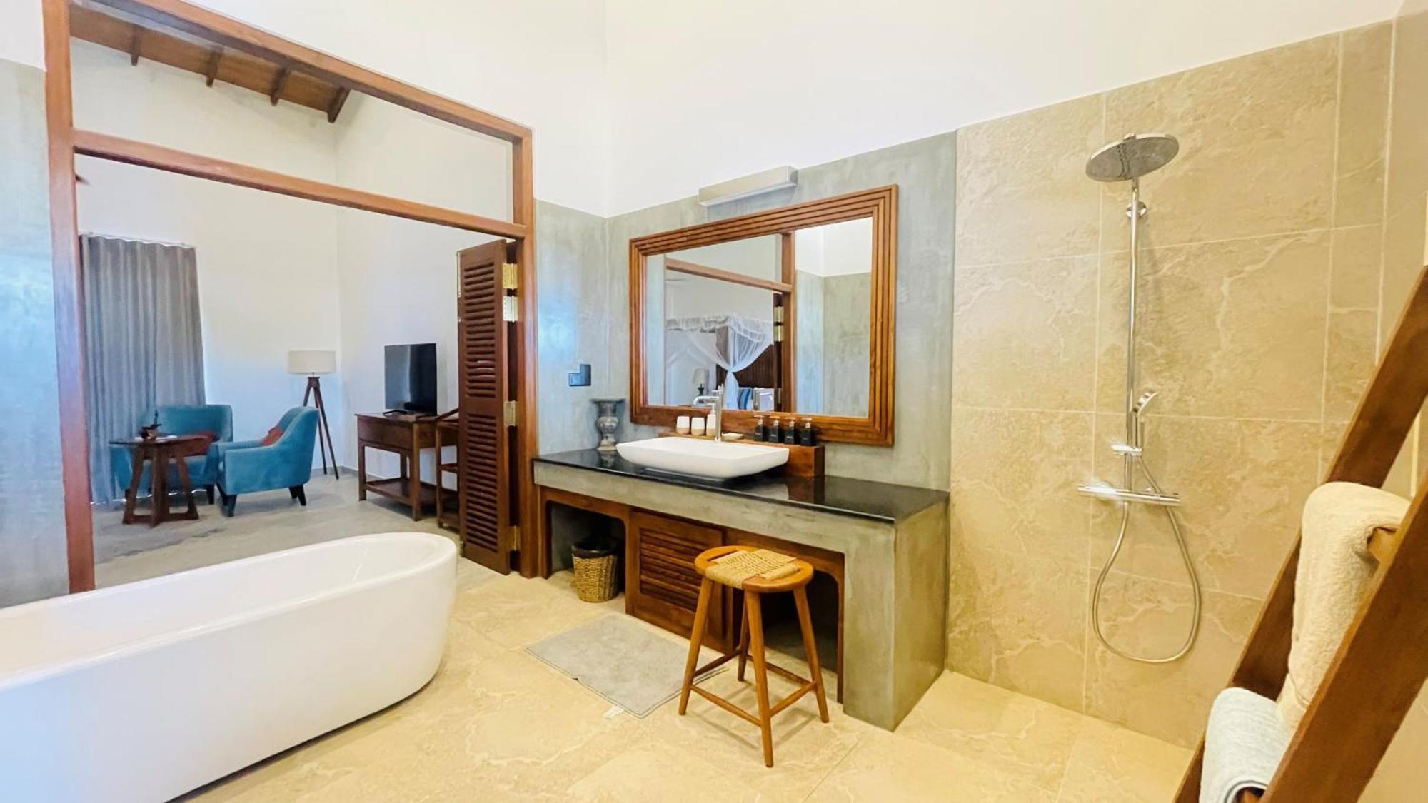 Sea Star Boutique Hotel Hikkaduwa Luaran gambar